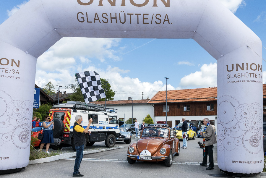 Einsegnung und Start
